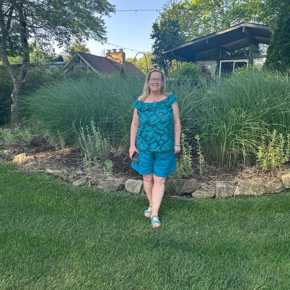 MEET THE POSHER💗 - Picture 6 of 6